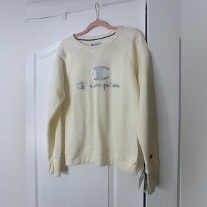 Women’s Champion Chalk White Pullover size M (NWT)